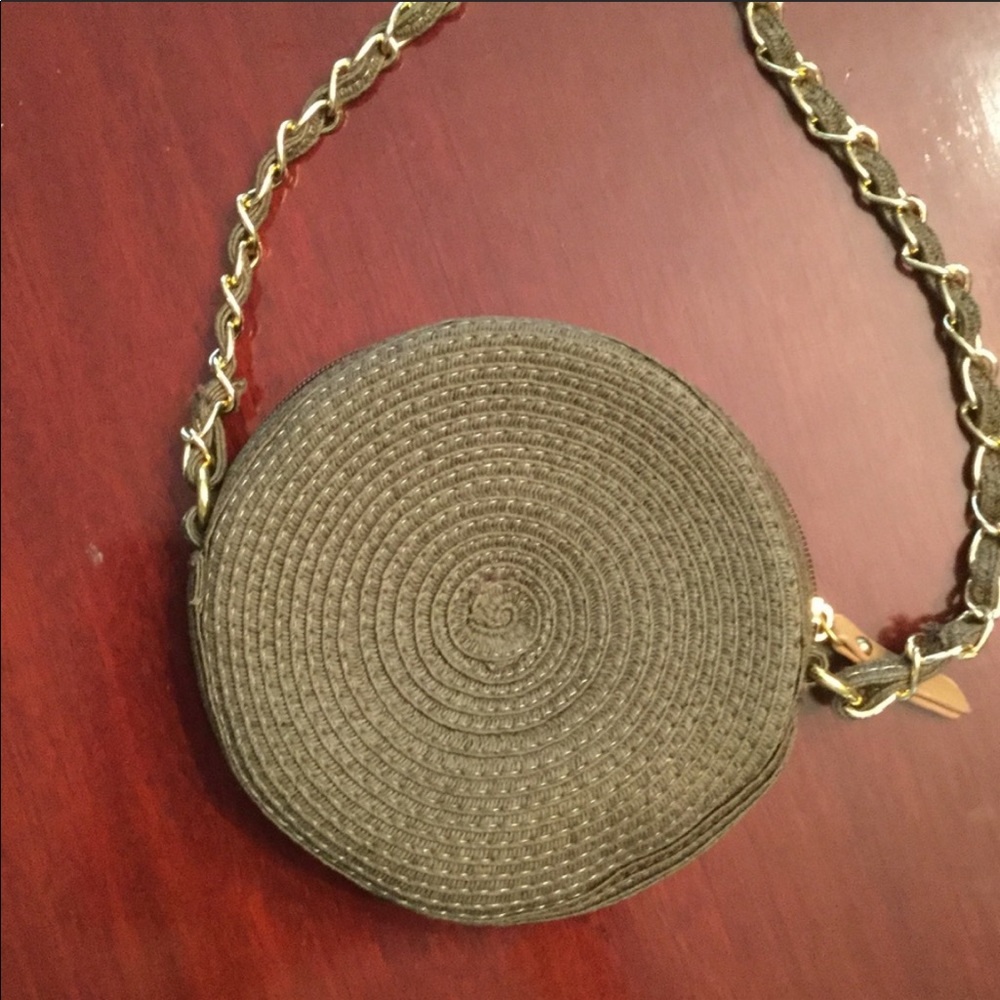 Small Round Purse‼️4/$25